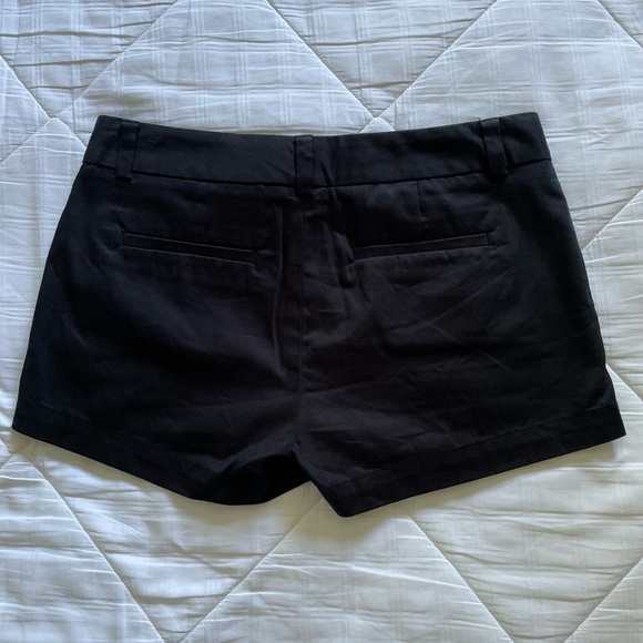 DKNY shorts - Picture 2 of 3